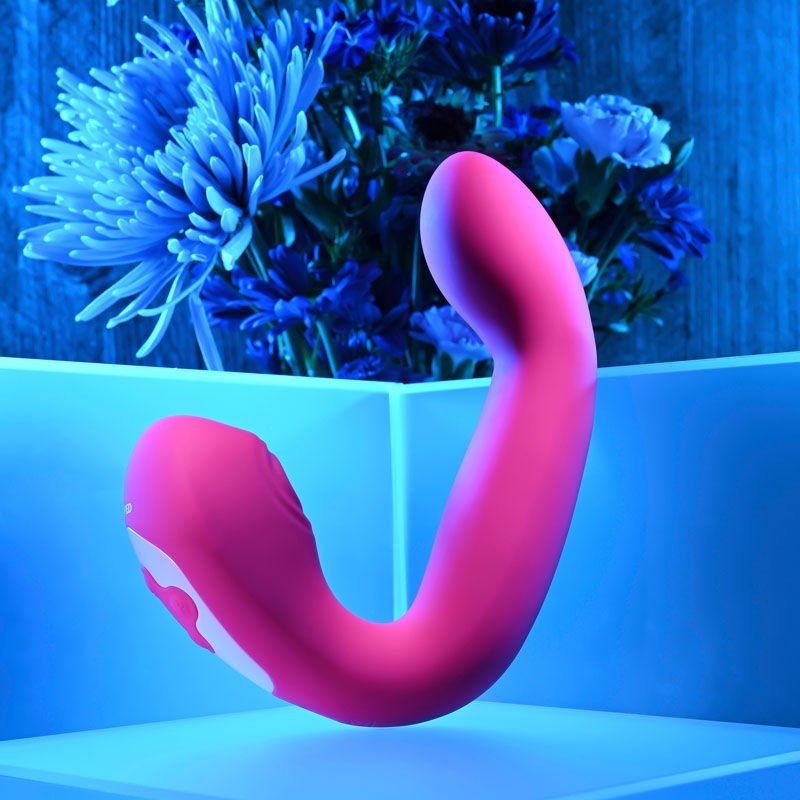 Evolved - buck wild g-spot and clitoral stimulator - Product side view  | Flirtybay.com.au