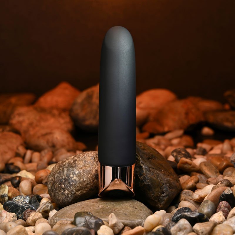 Gender x - the gold standard - bullet vibrator - clitoral stimulator - Product side view  | Flirtybay