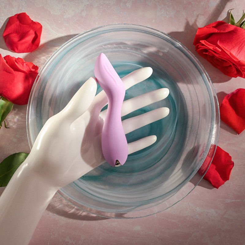 Evolved -  lilac g - g-spot and clitoral vibrator - Product top view  | Flirtybay.com.au