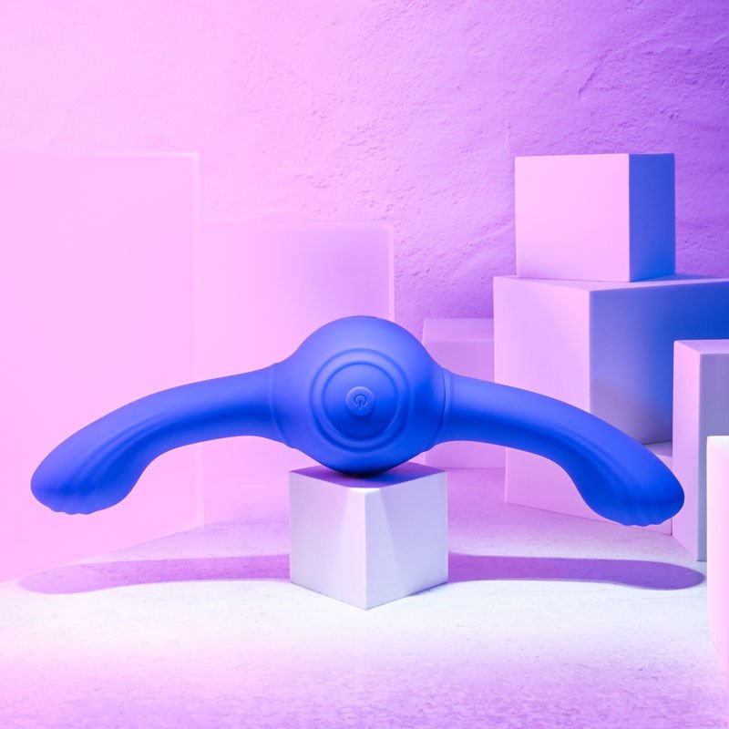 Evolved - our gyro vibe - vibrating double-ended dildo - Product bottom view  | Flirtybay.com.au